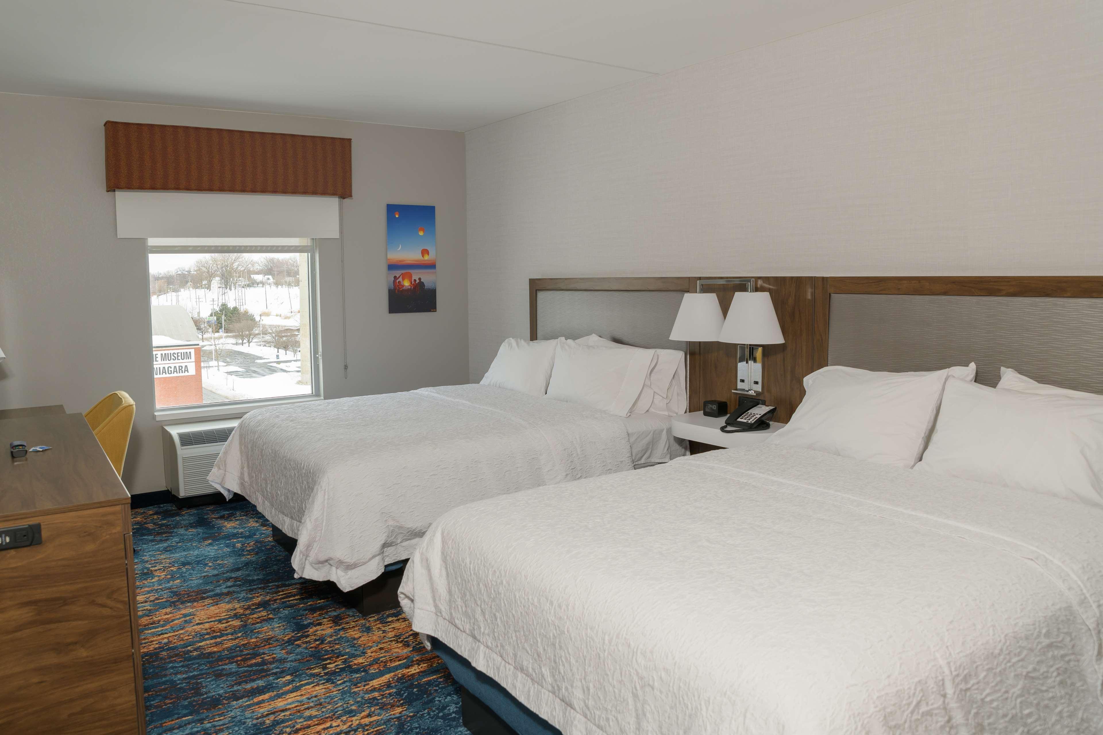 Hampton Inn&Suites Erie Bayfront Exterior foto