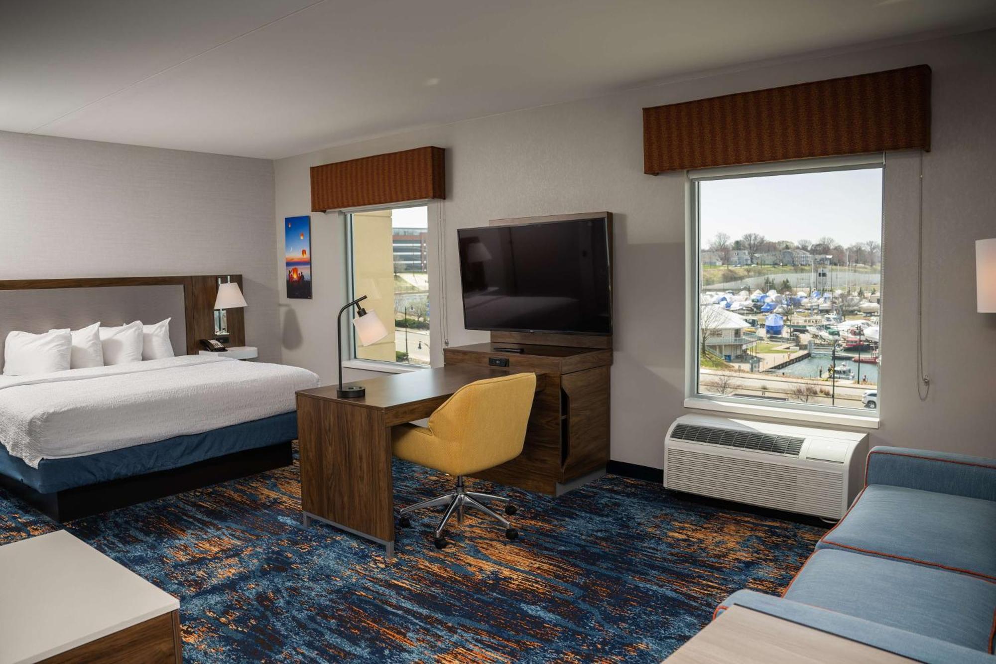 Hampton Inn&Suites Erie Bayfront Exterior foto